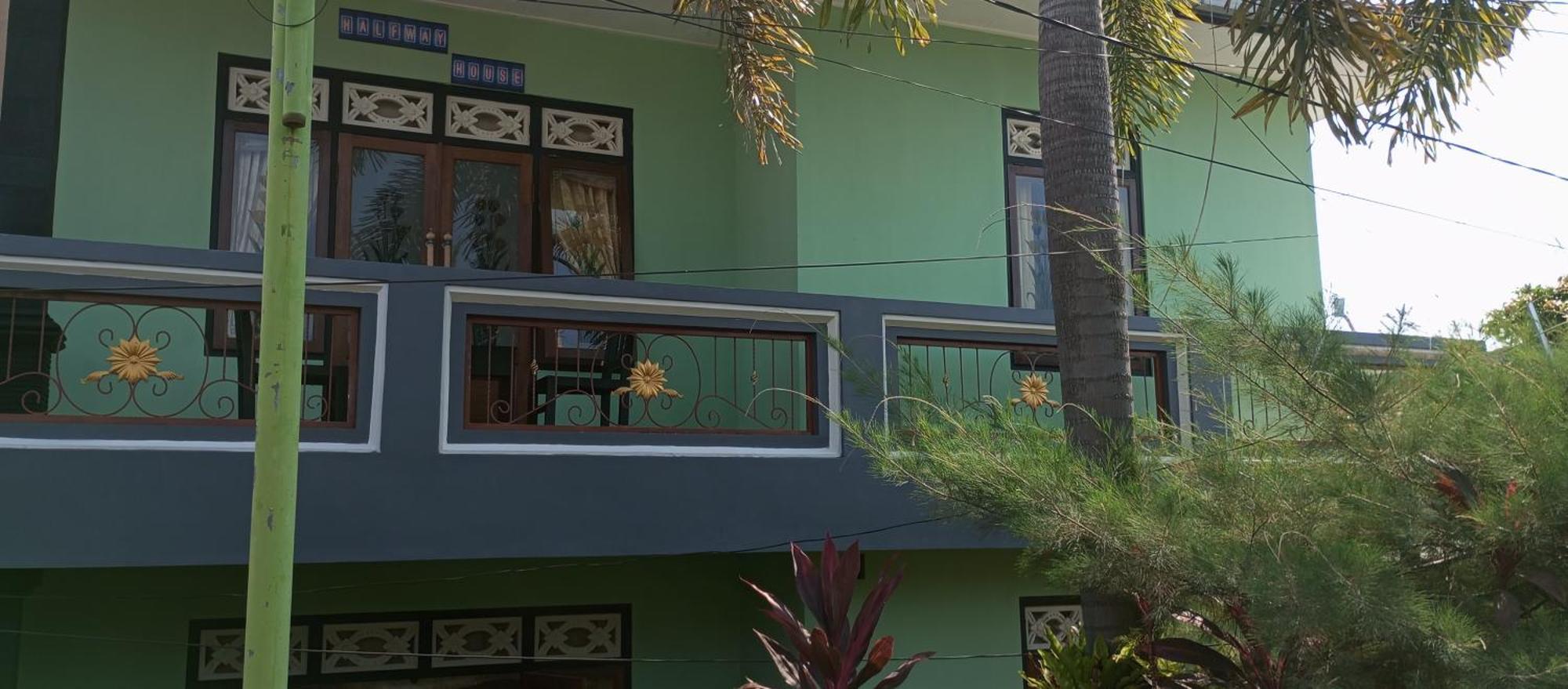 New Kami Homestay Banyuwangi  Exterior photo