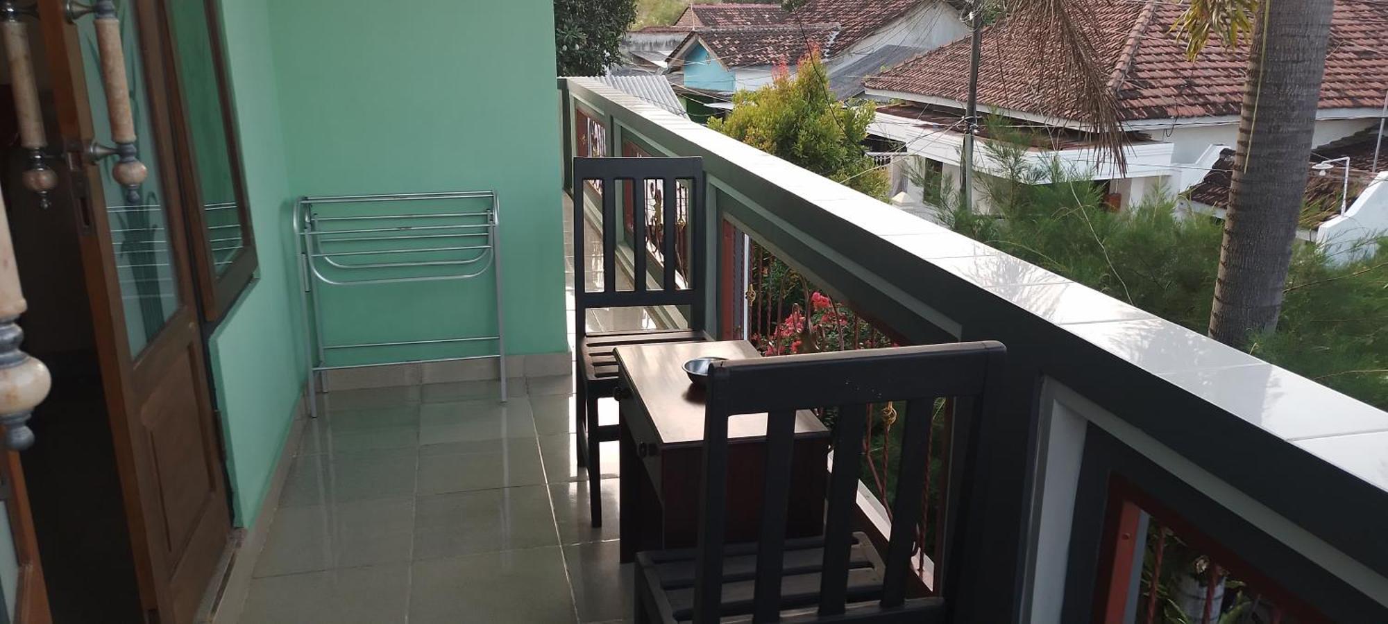 New Kami Homestay Banyuwangi  Exterior photo